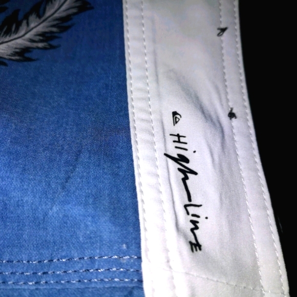 Quiksilver Boardshorts 32 NWOT - Picture 8 of 16